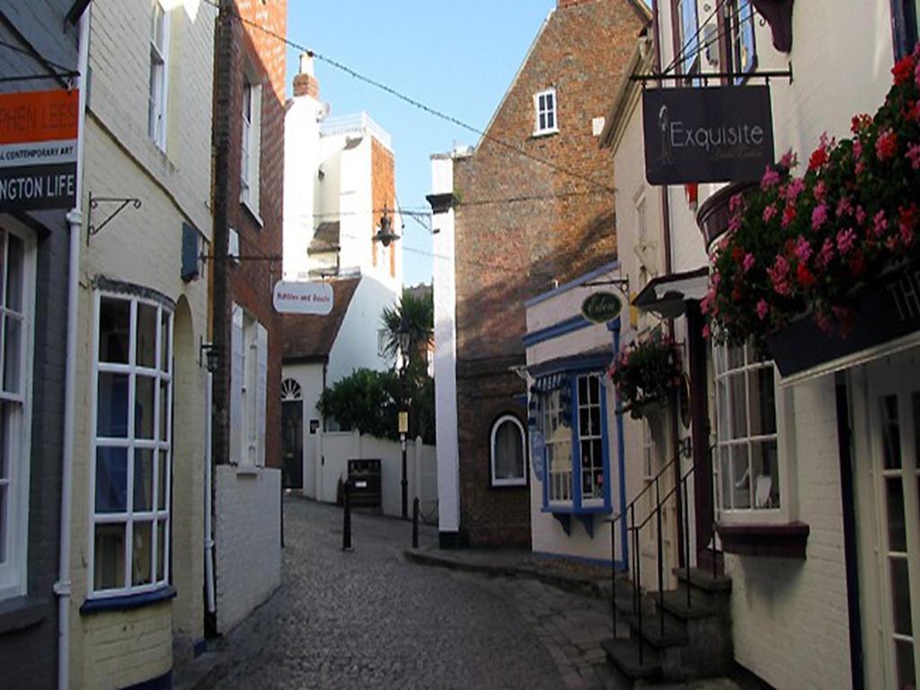 Auplands En-Suite Rooms Lymington Dış mekan fotoğraf